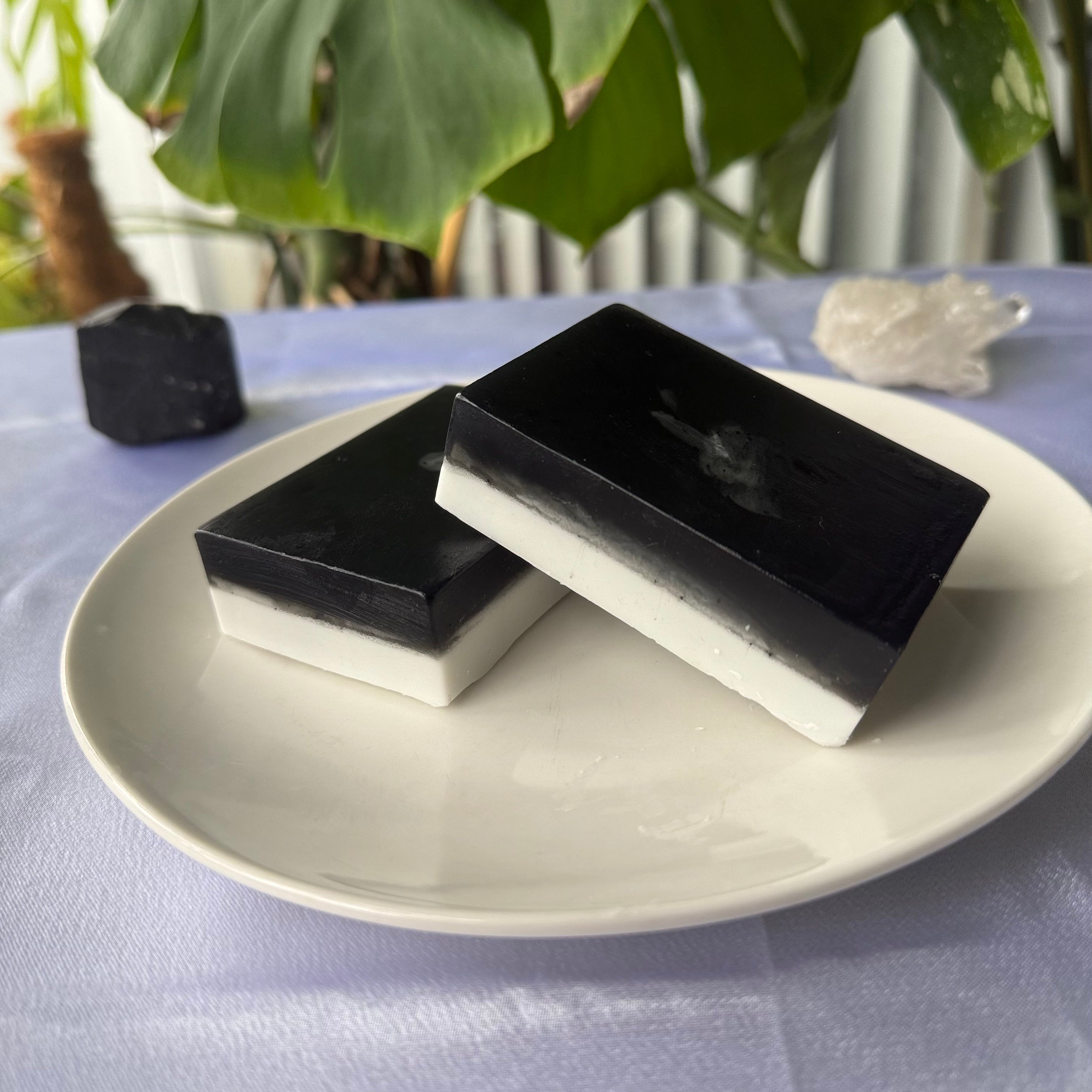 MIDNIGHT MINT CLEANSING BAR